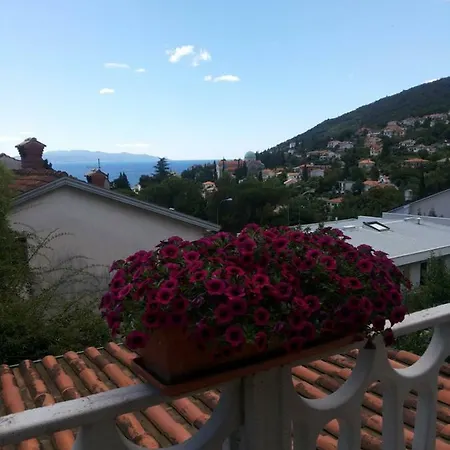 Apartment Ines, Cozy, Stunning View, Parking, Pet Friendly Opatija