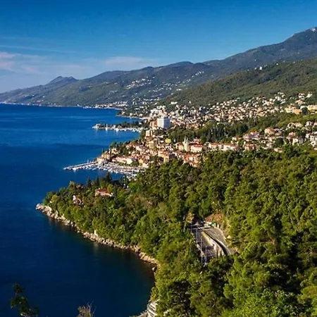 Apartment Ines, Cozy, Stunning View, Parking, Pet Friendly *